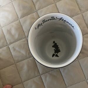 Authentic Disney Parks Minnie Mouse Signature Mug - NWOT
